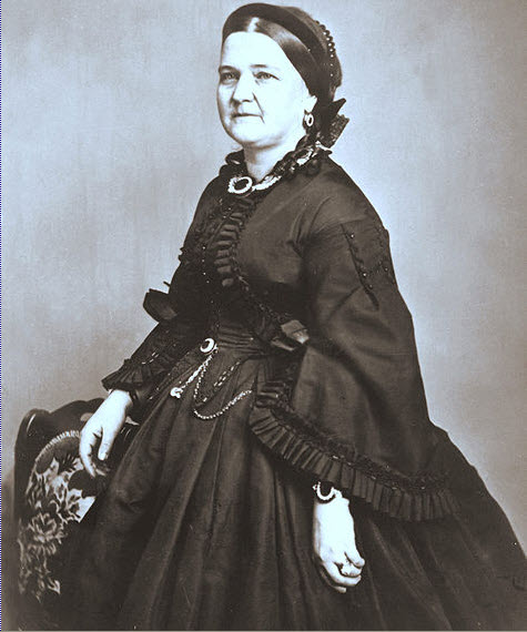 picture of a frumpy looking Mary Todd Lincoln